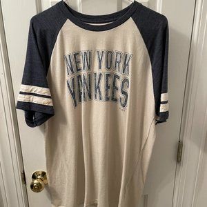 Fanatics Vintage Style NY Yankees Women's T-Shirt | XL